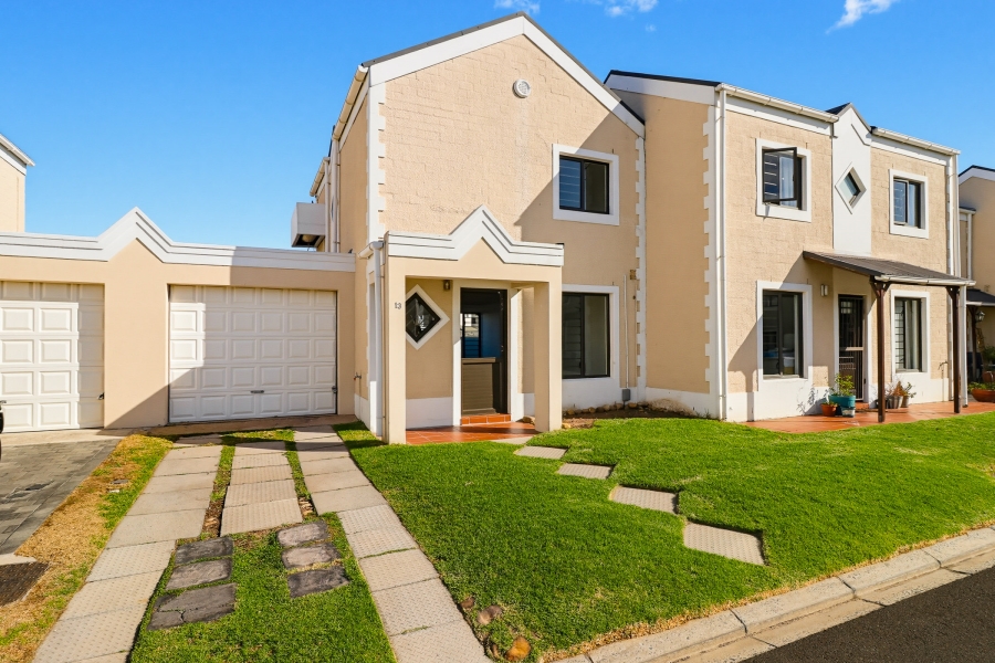 2 Bedroom Property for Sale in Heritage Park Western Cape
